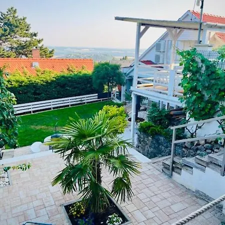 Balics Vendeghaz * Pécs