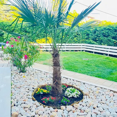 Balics Vendeghaz Villa *